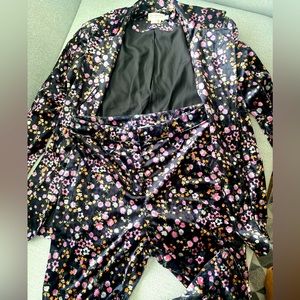 🌸 Lili Sidonio | Molly Bracken | Floral Print Velvet Suit | Small